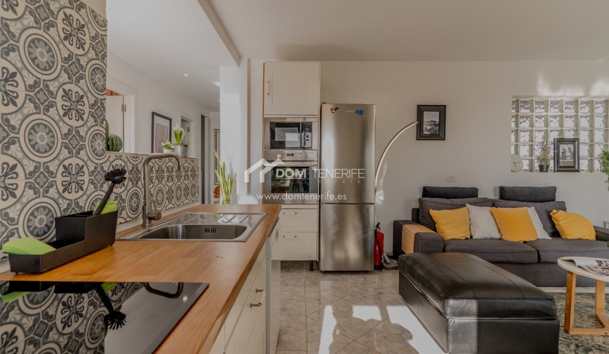 Kurzzeitmiete - Wohnung -
Adeje - El Madroñal