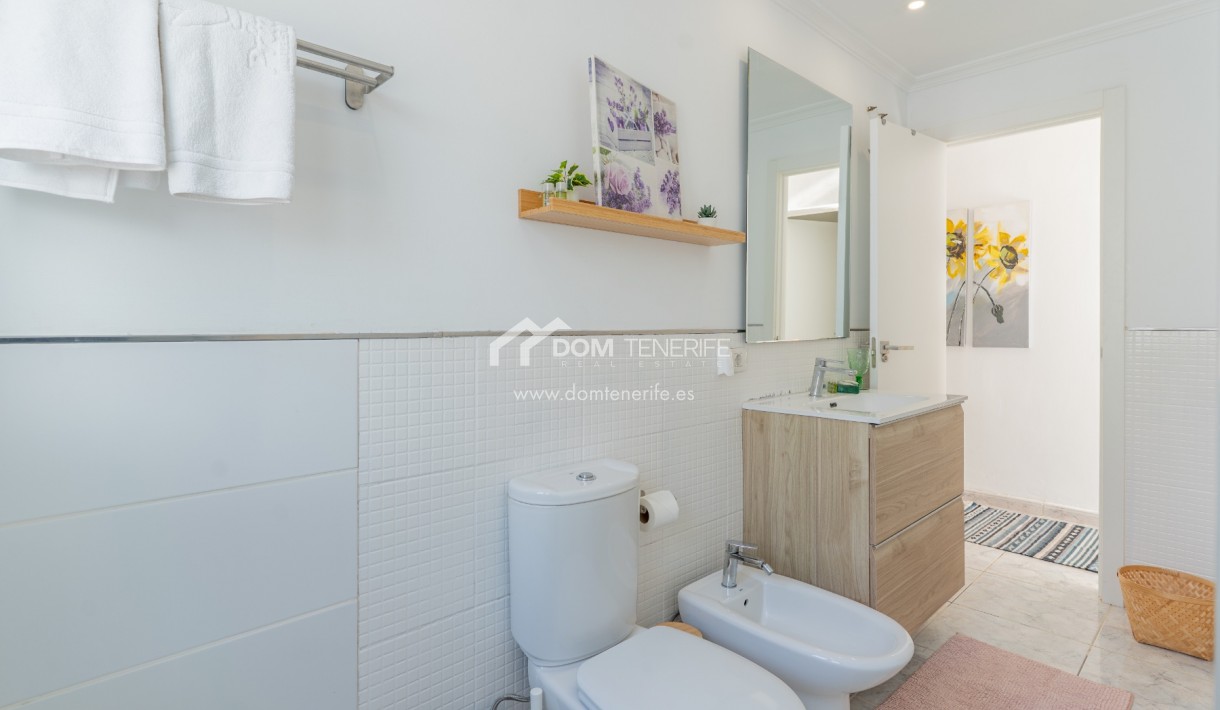 Kurzzeitmiete - Wohnung -
Adeje - El Madroñal