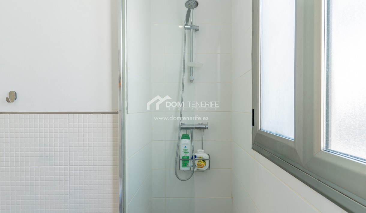 Kurzzeitmiete - Wohnung -
Adeje - El Madroñal