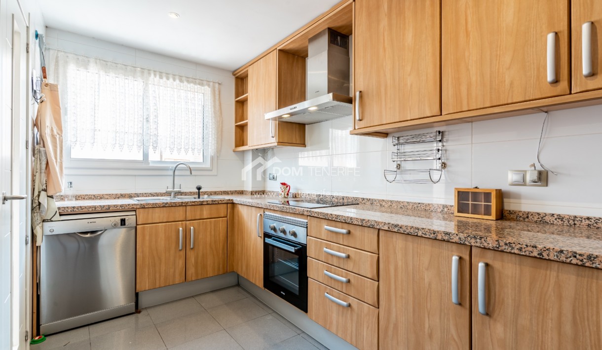 Sale - Townhouse -
Guía de Isora  - Playa La Arena