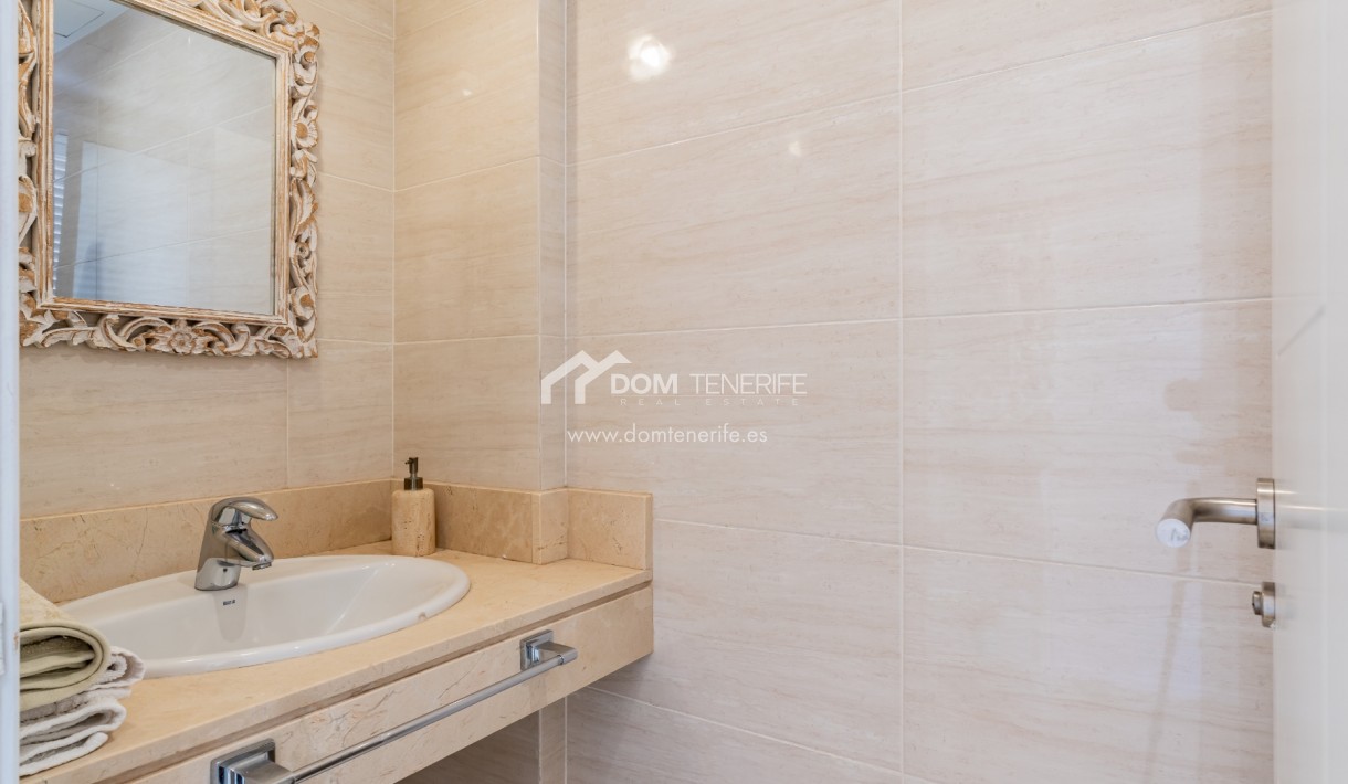 Sale - Townhouse -
Guía de Isora  - Playa La Arena