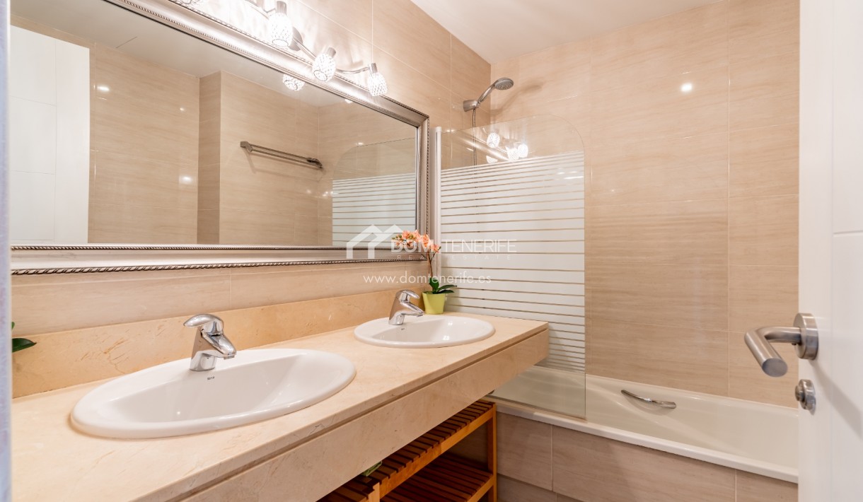 Sale - Townhouse -
Guía de Isora  - Playa La Arena