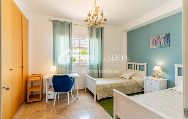 Sale - Townhouse -
Guía de Isora  - Playa La Arena