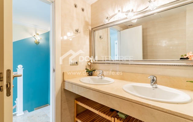 Sale - Townhouse -
Guía de Isora  - Playa La Arena