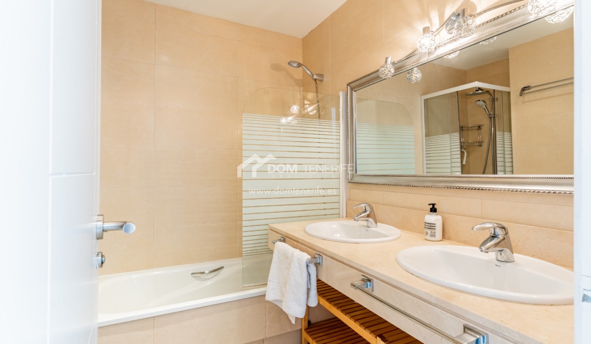 Sale - Townhouse -
Guía de Isora  - Playa La Arena