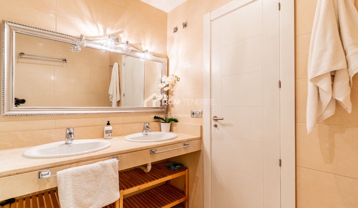 Sale - Townhouse -
Guía de Isora  - Playa La Arena