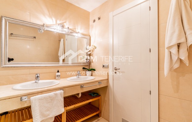 Sale - Townhouse -
Guía de Isora  - Playa La Arena