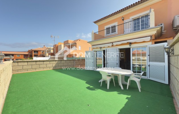 Location - Maison jumelée -
Adeje - El Madroñal