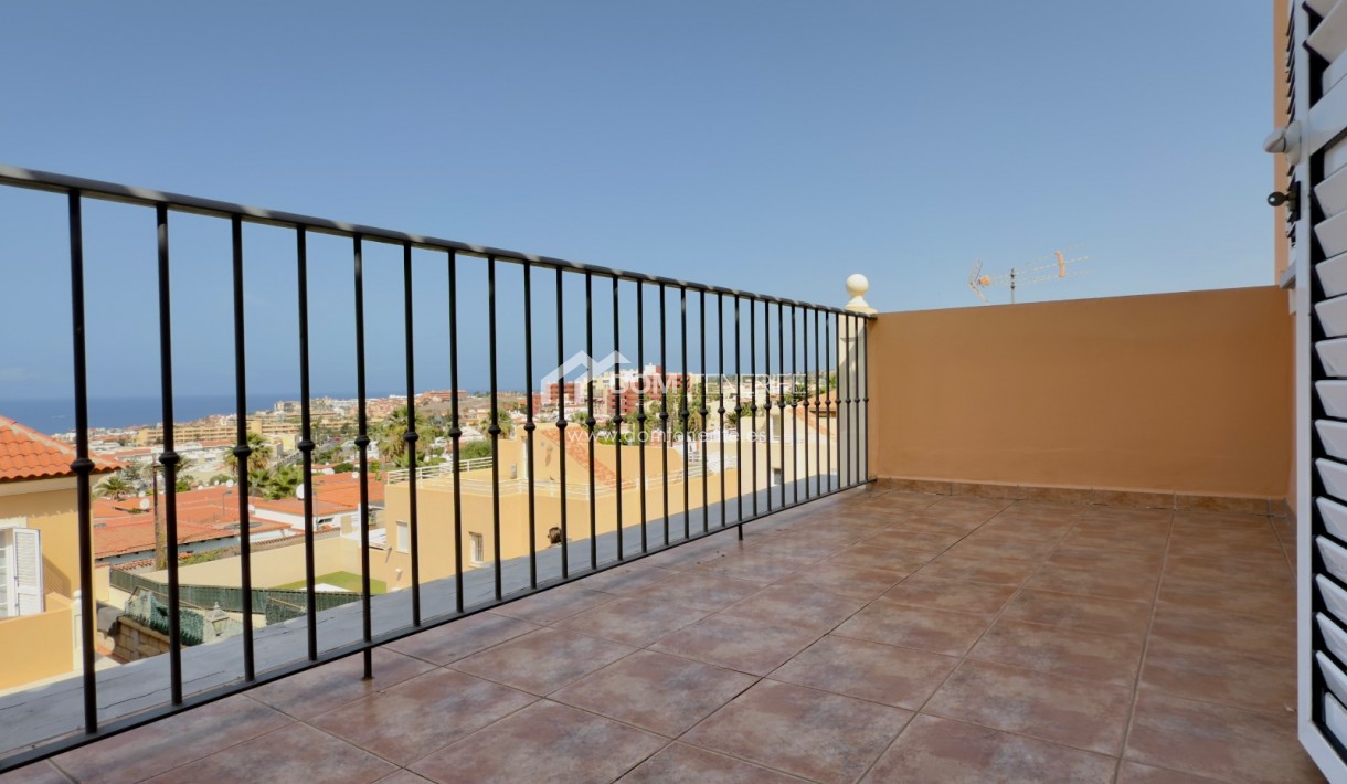 Location - Maison jumelée -
Adeje - El Madroñal