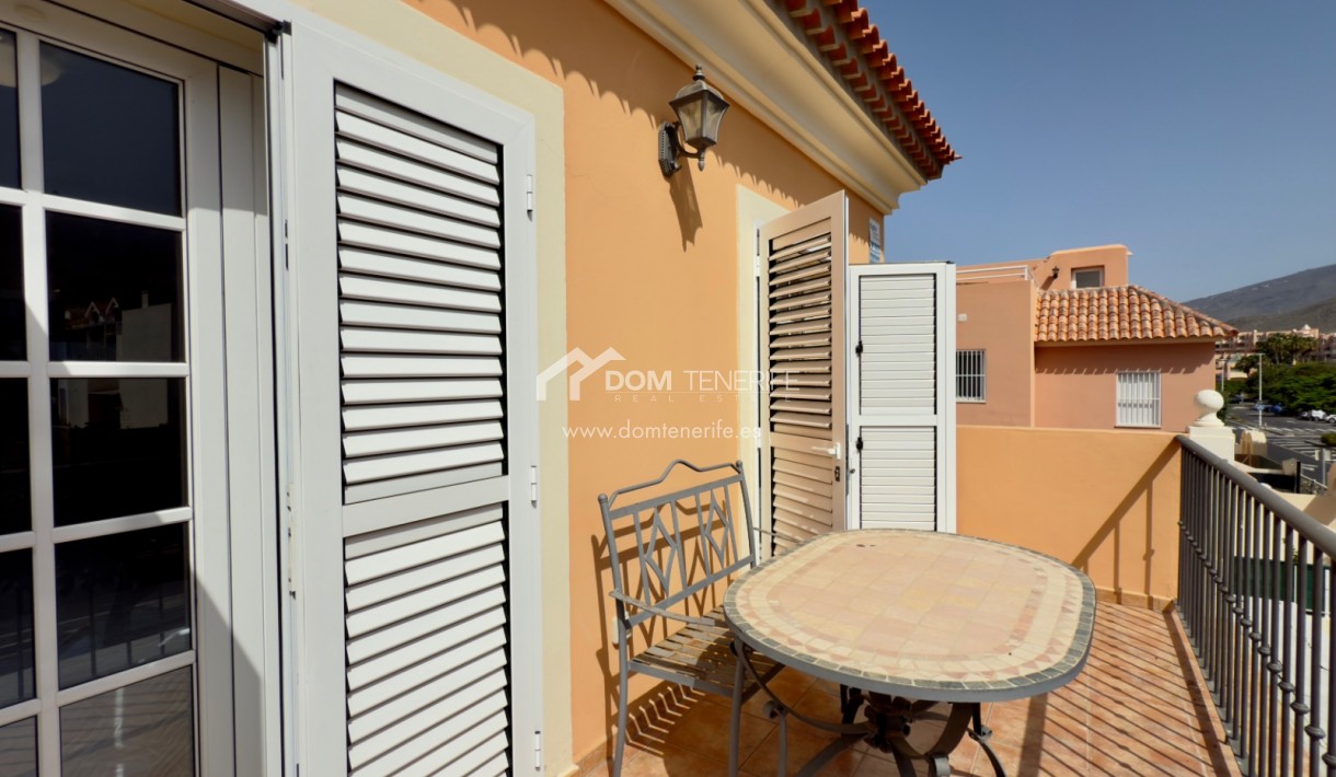 Location - Maison jumelée -
Adeje - El Madroñal