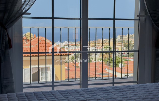 Location - Maison jumelée -
Adeje - El Madroñal