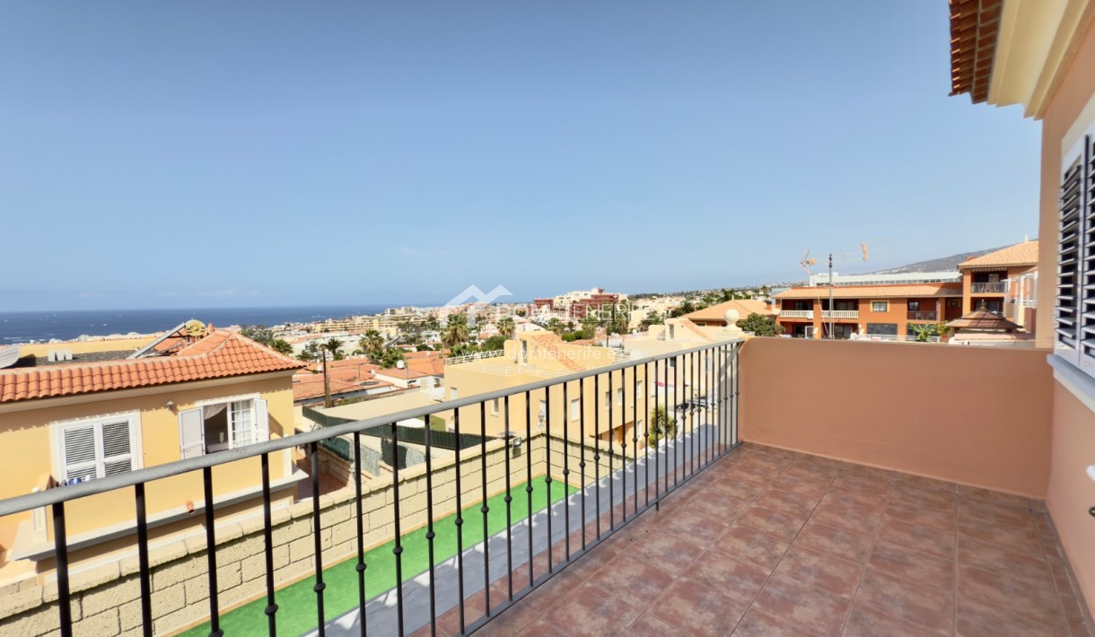 Location - Maison jumelée -
Adeje - El Madroñal