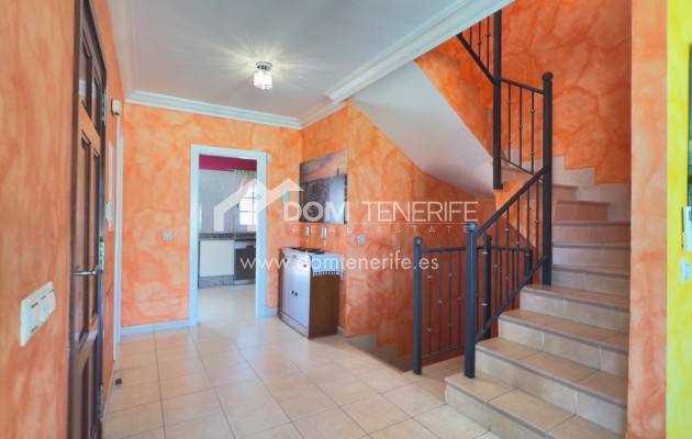 Location - Maison jumelée -
Adeje - El Madroñal