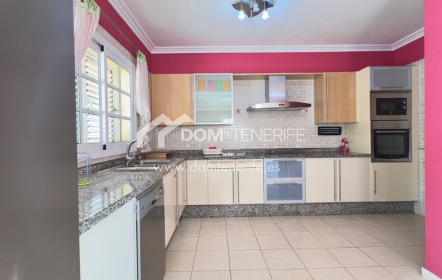 Location - Maison jumelée -
Adeje - El Madroñal