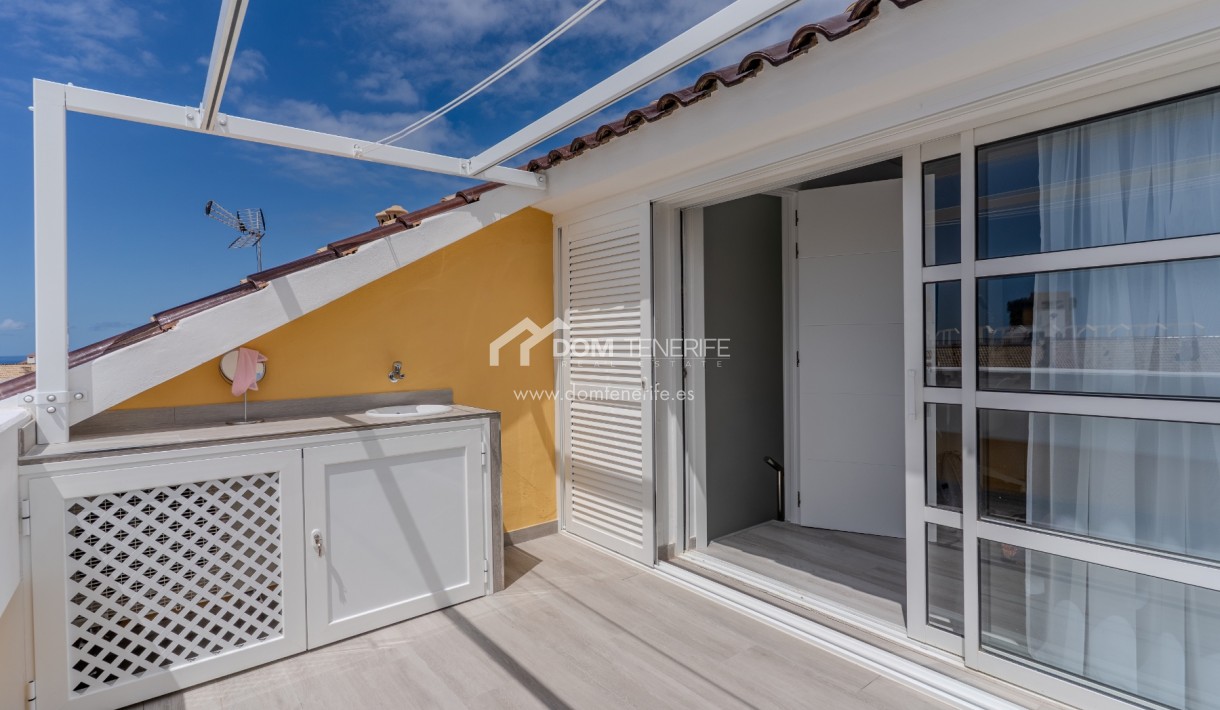Alquiler a largo plazo - Chalet adosado -
Arona - Playa de Las Americas