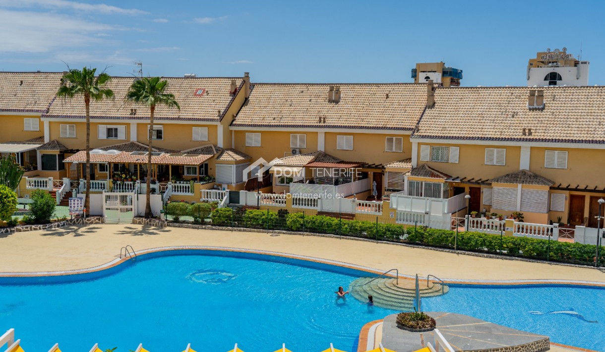 Alquiler a largo plazo - Chalet adosado -
Arona - Playa de Las Americas