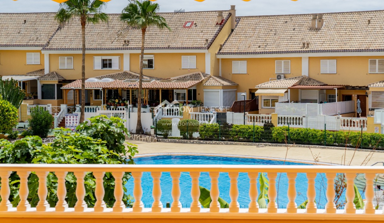 Alquiler a largo plazo - Chalet adosado -
Arona - Playa de Las Americas