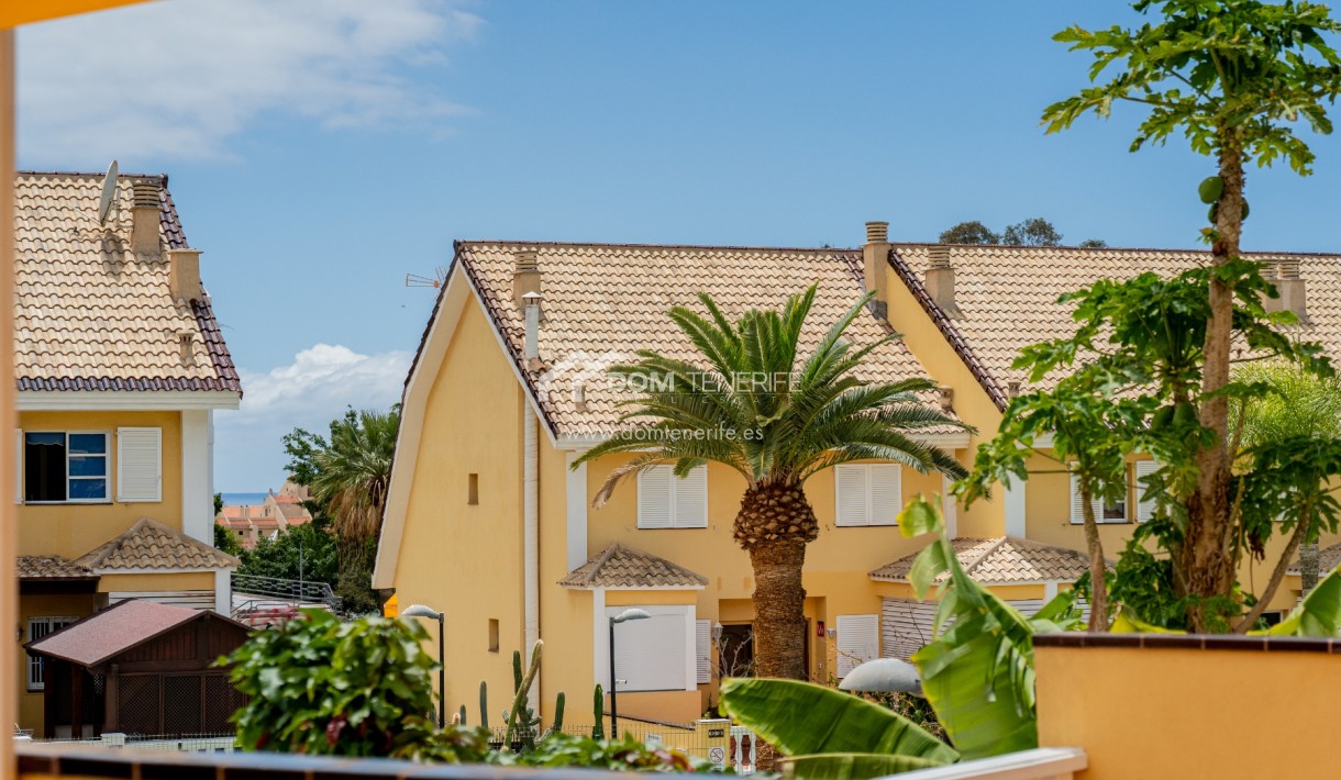 Alquiler a largo plazo - Chalet adosado -
Arona - Playa de Las Americas