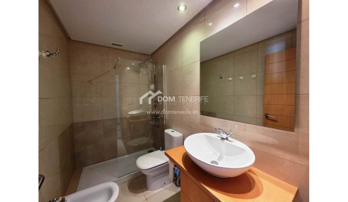 Wiederverkauf - Wohnung -
Adeje - Playa Paraiso