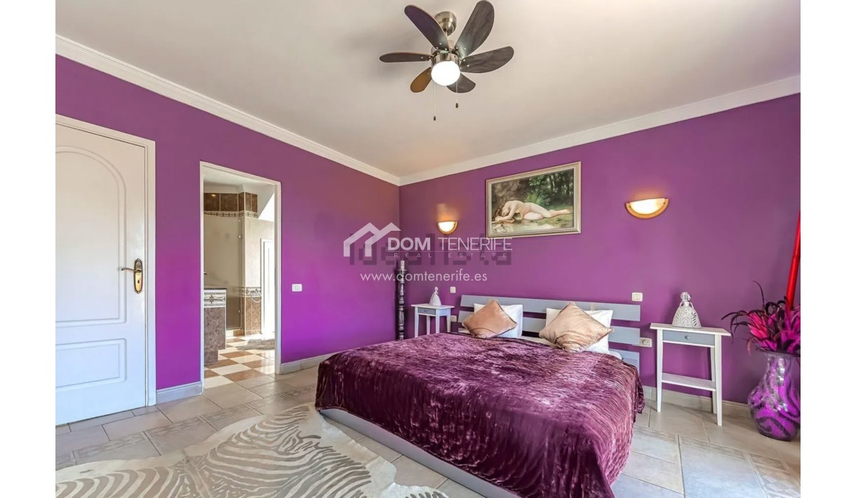 Wiederverkauf - Villa -
Adeje - Callao Salvaje