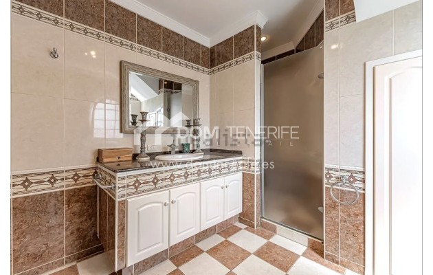 Wiederverkauf - Villa -
Adeje - Callao Salvaje