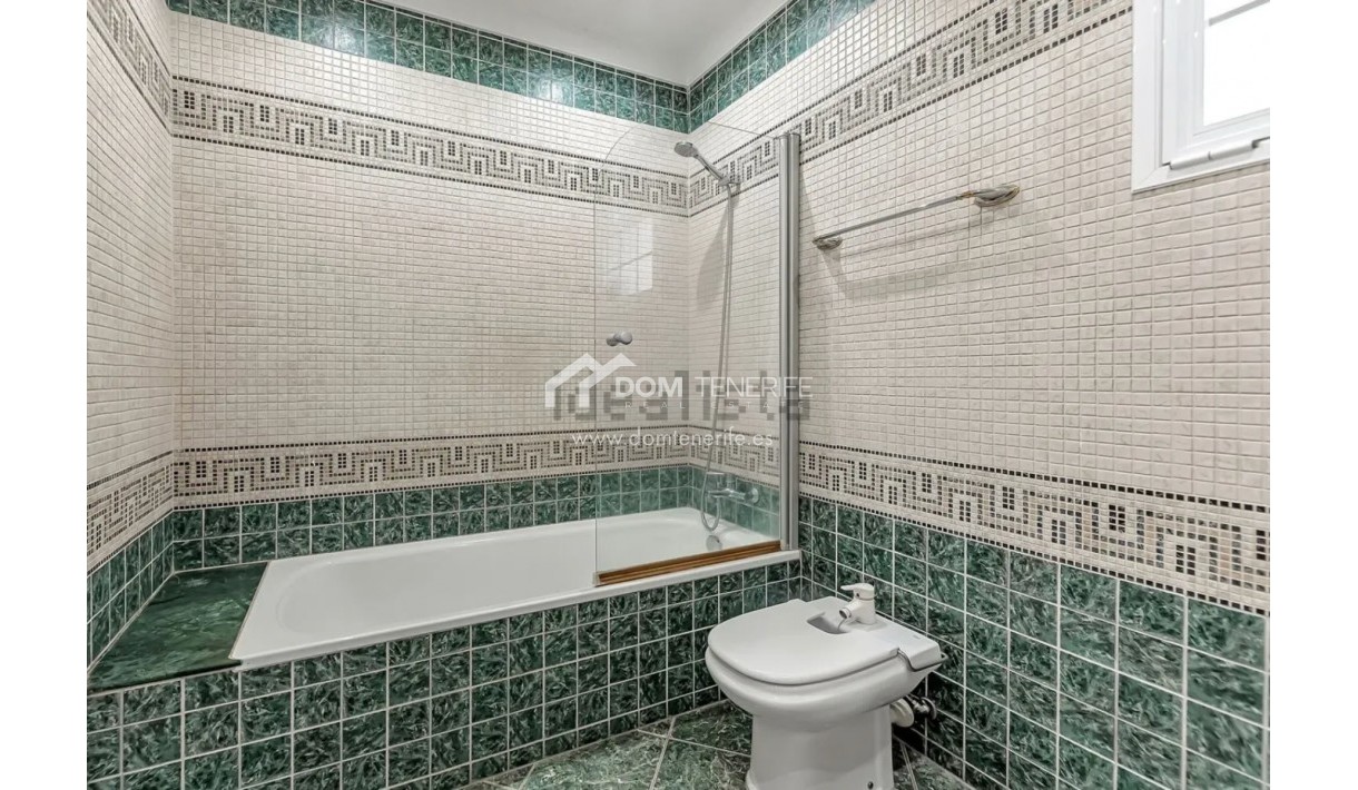 Wiederverkauf - Villa -
Adeje - Callao Salvaje