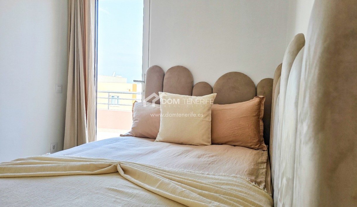 Wiederverkauf - Stadthaus -
Adeje - El Madroñal