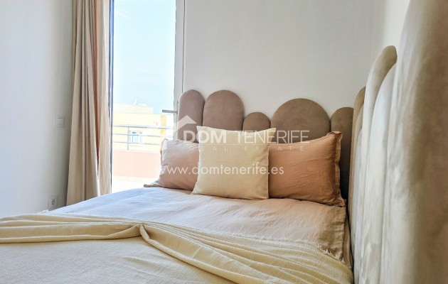 Wiederverkauf - Stadthaus -
Adeje - El Madroñal