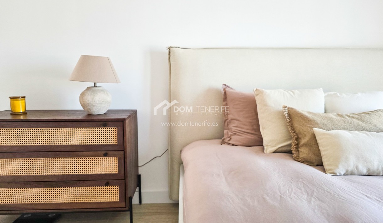 Wiederverkauf - Stadthaus -
Adeje - El Madroñal