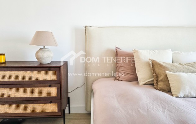 Wiederverkauf - Stadthaus -
Adeje - El Madroñal