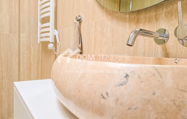 Wiederverkauf - Stadthaus -
Adeje - El Madroñal