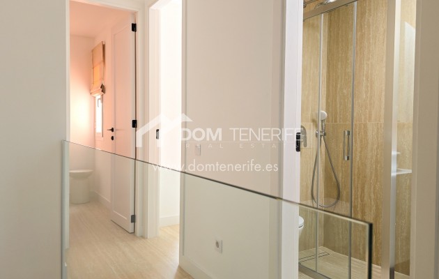 Wiederverkauf - Stadthaus -
Adeje - El Madroñal