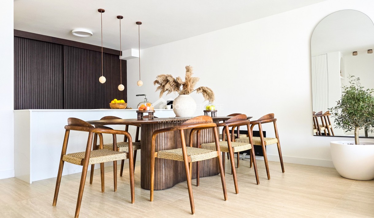 Wiederverkauf - Stadthaus -
Adeje - El Madroñal