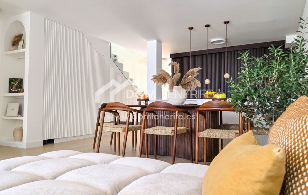 Wiederverkauf - Stadthaus -
Adeje - El Madroñal