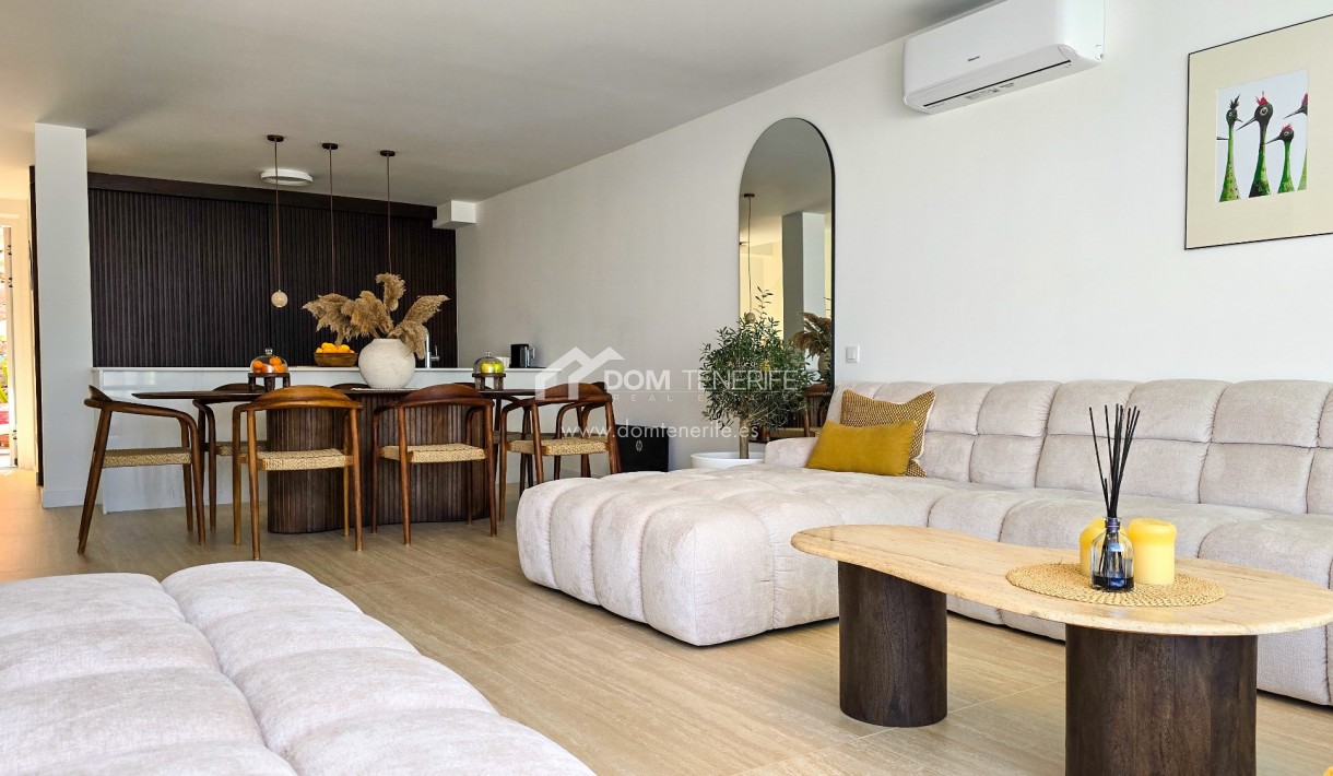 Wiederverkauf - Stadthaus -
Adeje - El Madroñal