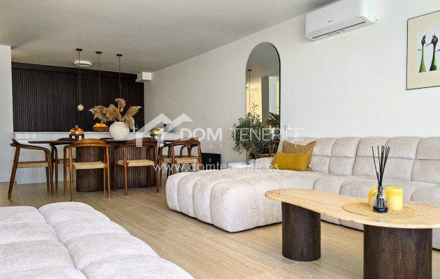 Wiederverkauf - Stadthaus -
Adeje - El Madroñal