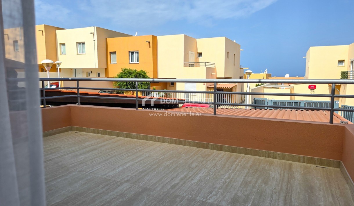 Wiederverkauf - Stadthaus -
Adeje - El Madroñal