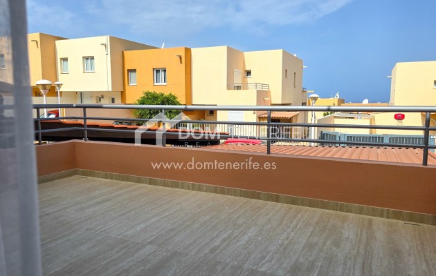 Wiederverkauf - Stadthaus -
Adeje - El Madroñal