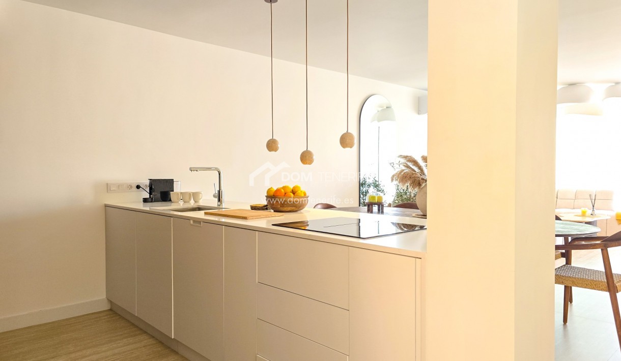 Wiederverkauf - Stadthaus -
Adeje - El Madroñal