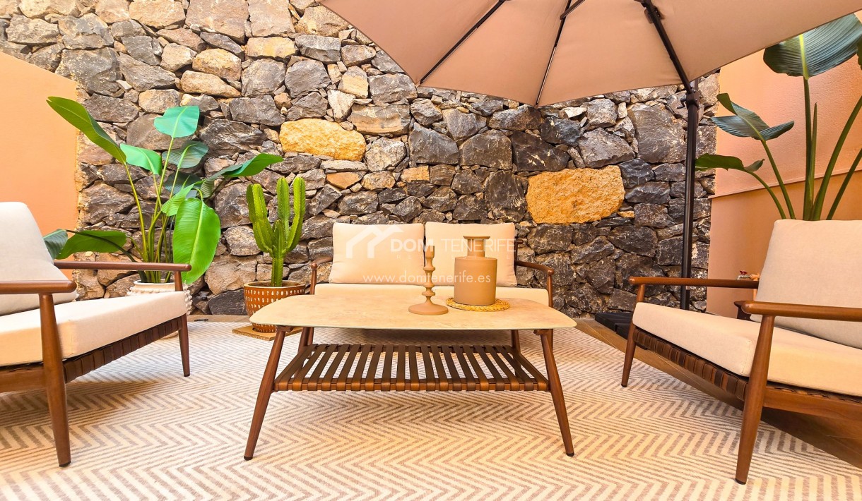 Wiederverkauf - Stadthaus -
Adeje - El Madroñal