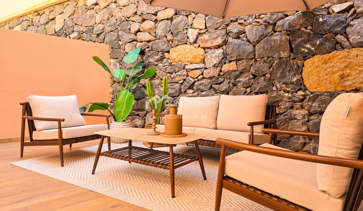 Wiederverkauf - Stadthaus -
Adeje - El Madroñal