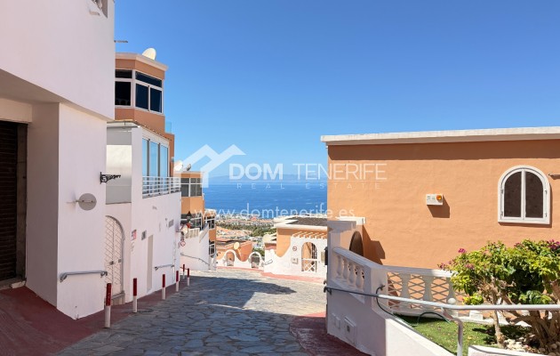 Wiederverkauf - Stadthaus -
Adeje - San Eugenio Alto