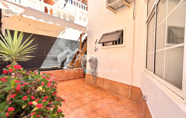Wiederverkauf - Stadthaus -
Adeje - San Eugenio Alto