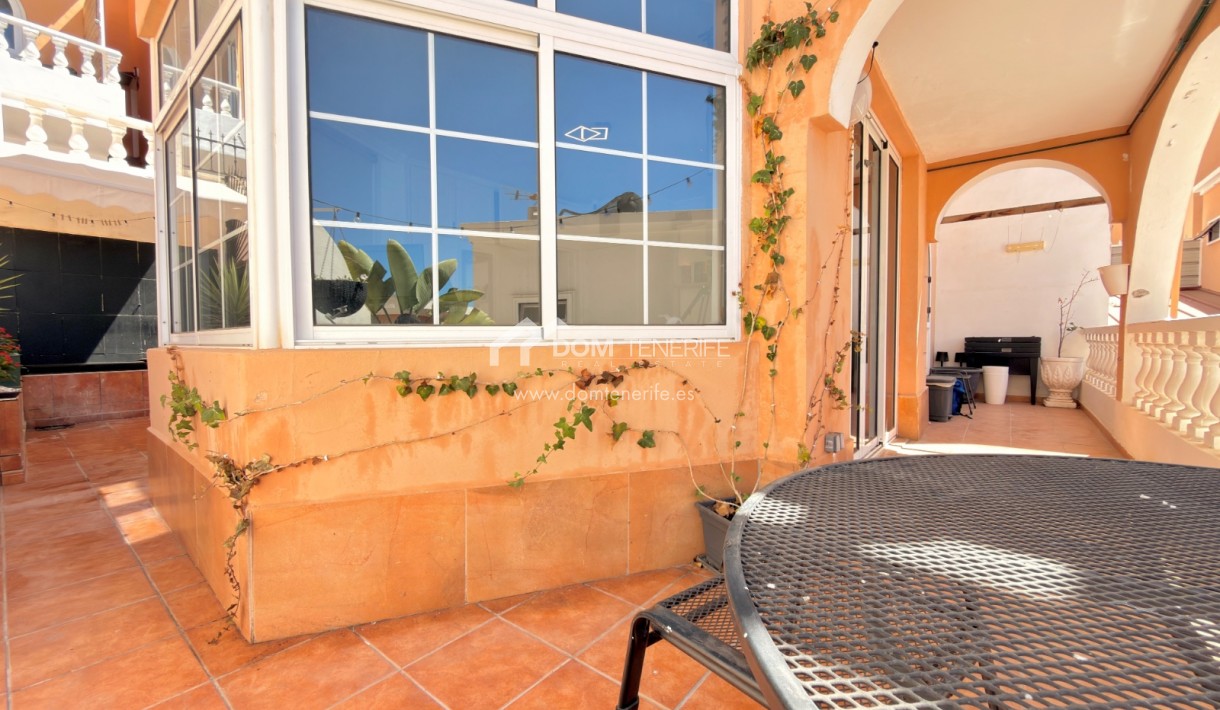 Wiederverkauf - Stadthaus -
Adeje - San Eugenio Alto