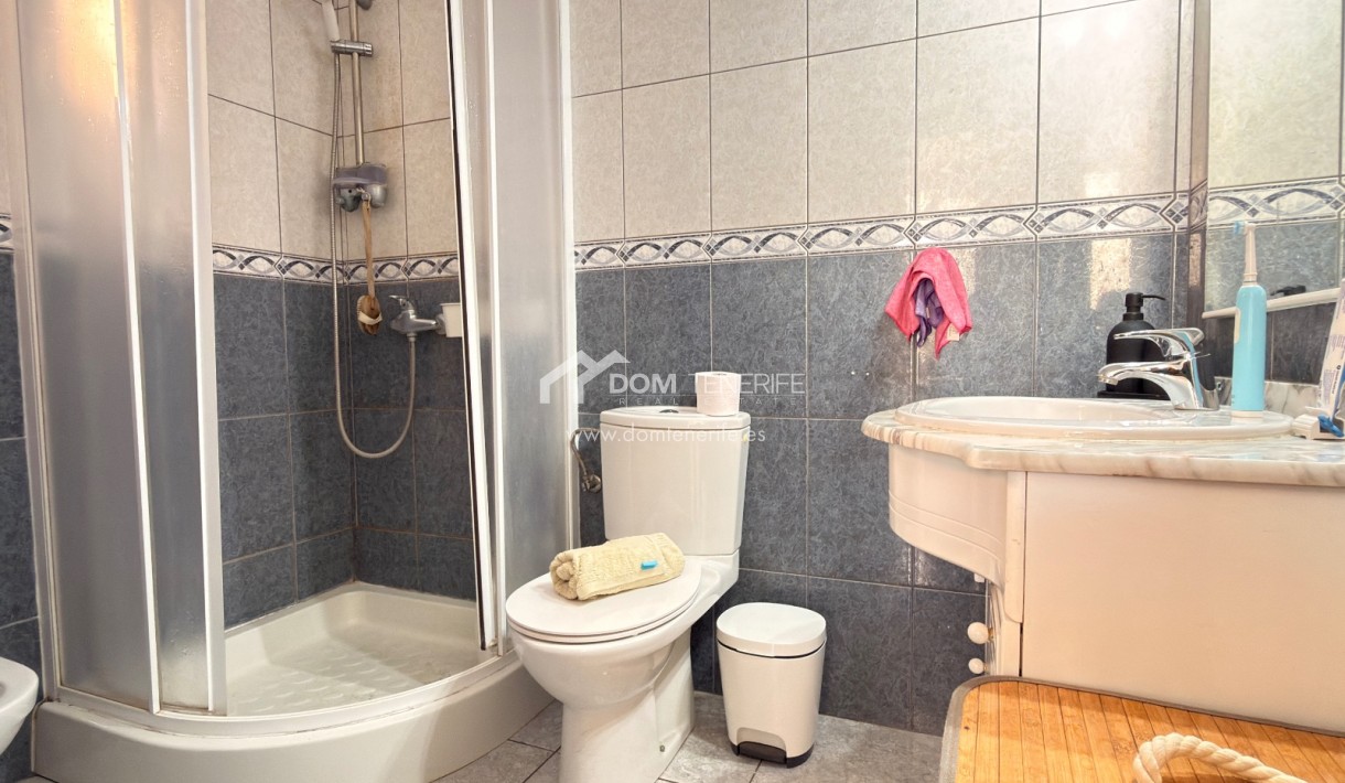 Wiederverkauf - Stadthaus -
Adeje - San Eugenio Alto