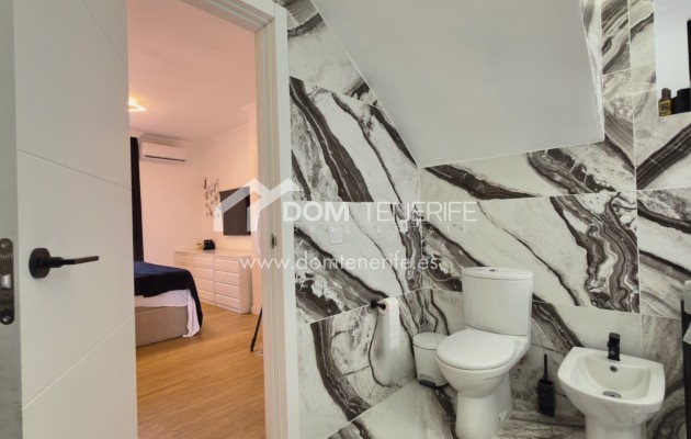 Wiederverkauf - Stadthaus -
Adeje - San Eugenio Alto