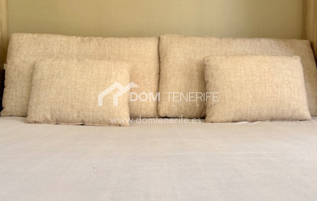 Wiederverkauf - Stadthaus -
Adeje - San Eugenio Alto