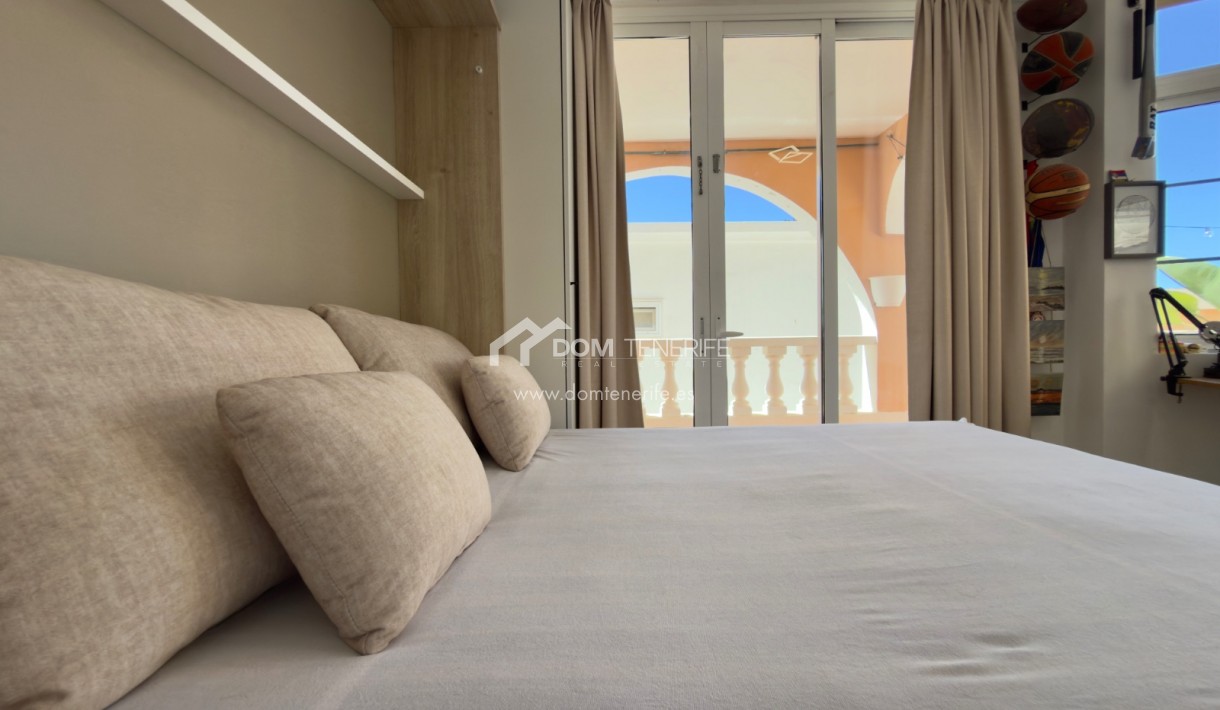 Wiederverkauf - Stadthaus -
Adeje - San Eugenio Alto