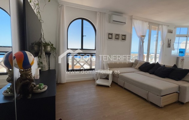 Wiederverkauf - Stadthaus -
Adeje - San Eugenio Alto