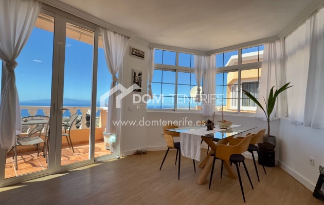 Wiederverkauf - Stadthaus -
Adeje - San Eugenio Alto